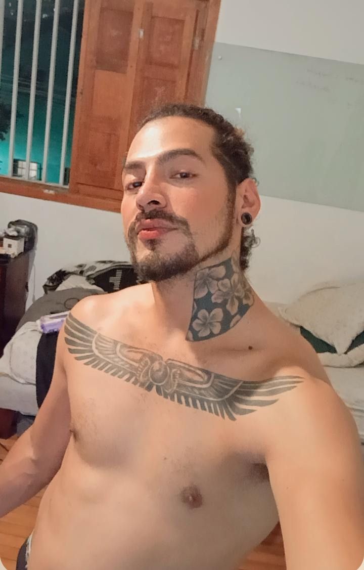 Camilo Scrib, 28