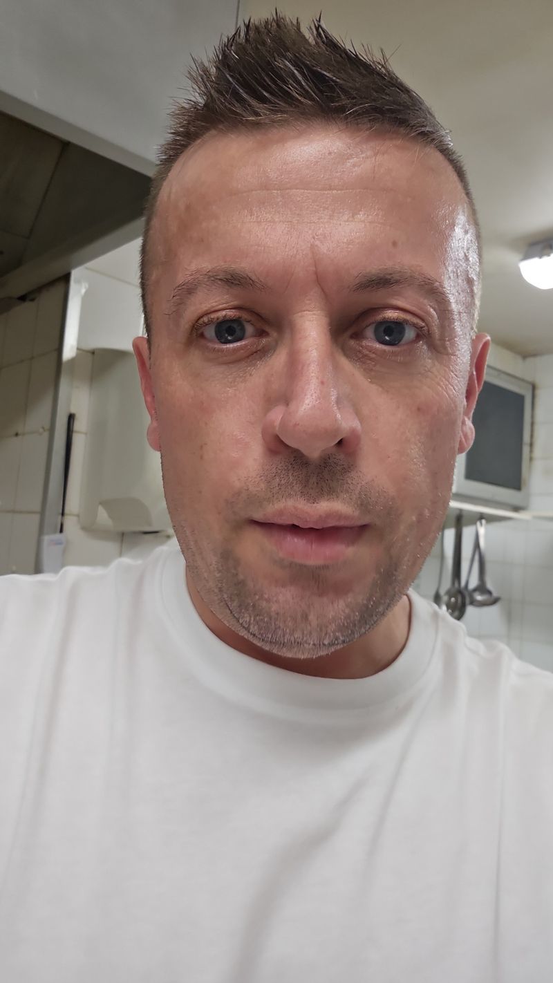 Dan, 45