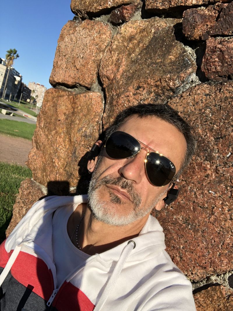 Luis, 54