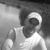 Antonio, 48