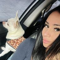Andrea, 40