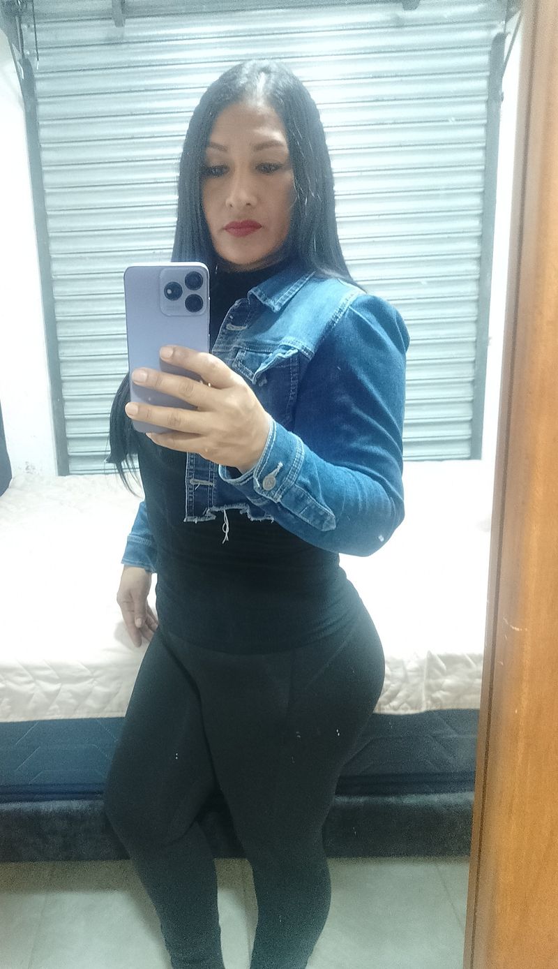 Gloria, 45