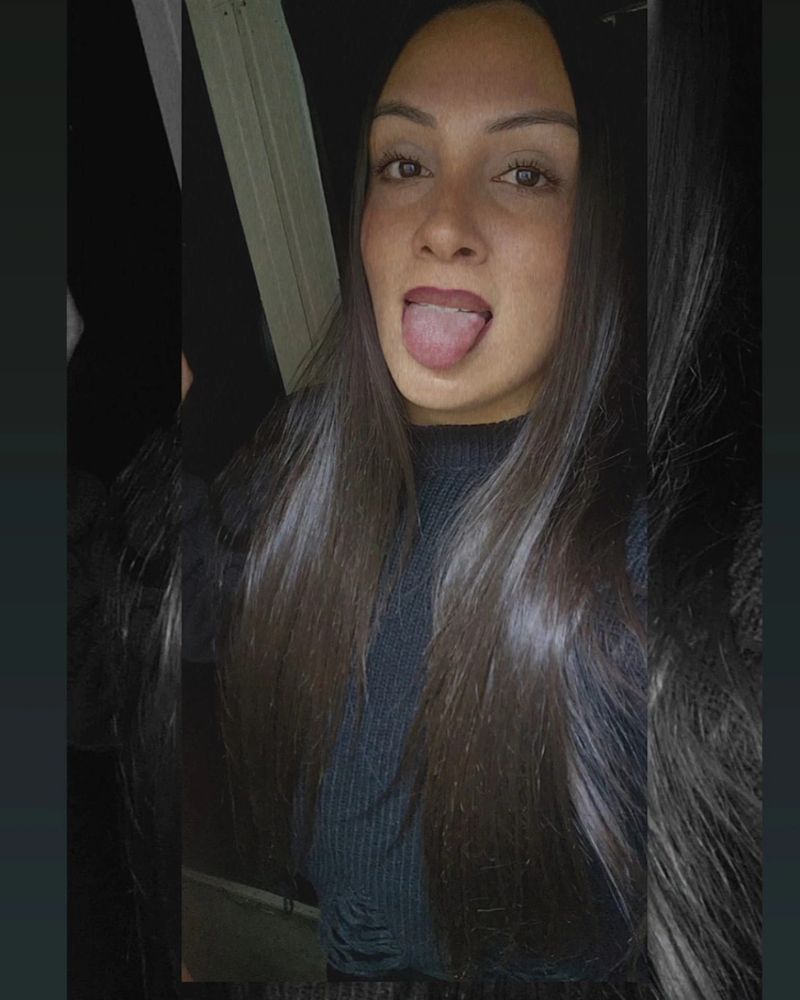 Agustina, 28