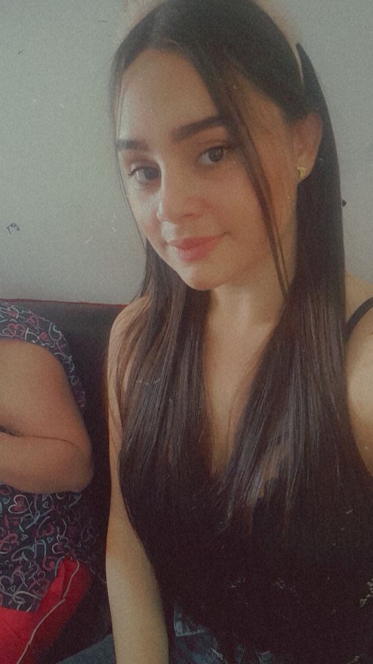 Andrea, 27