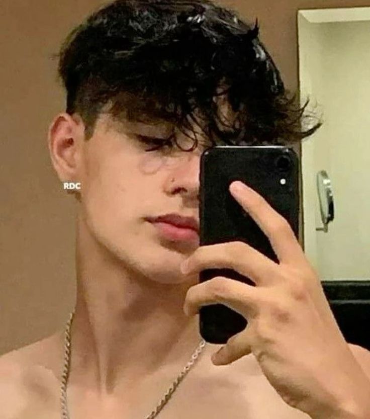 Mateo, 24