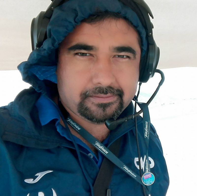 Leo, 52