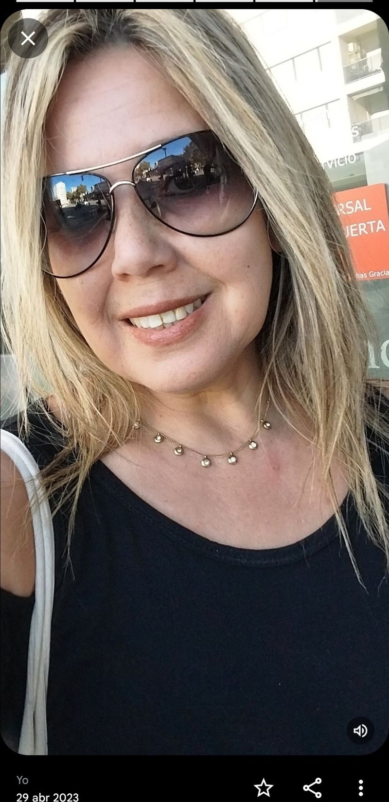 Adriana, 53