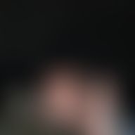 Hubert, 44