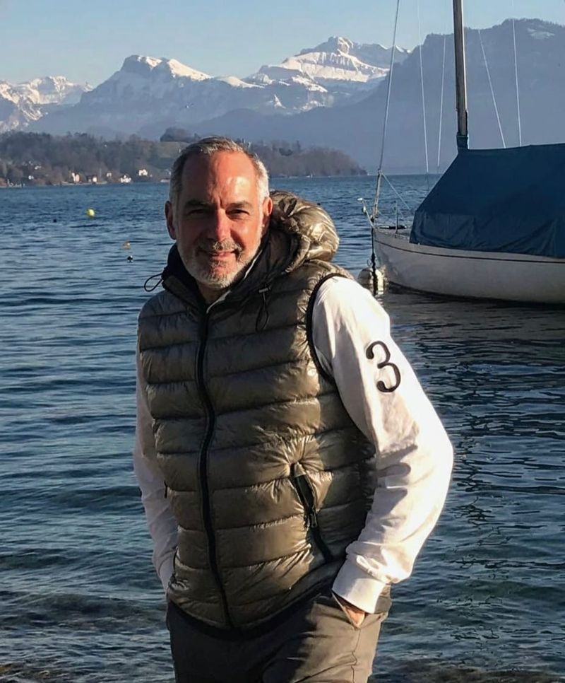 Dominik, 56