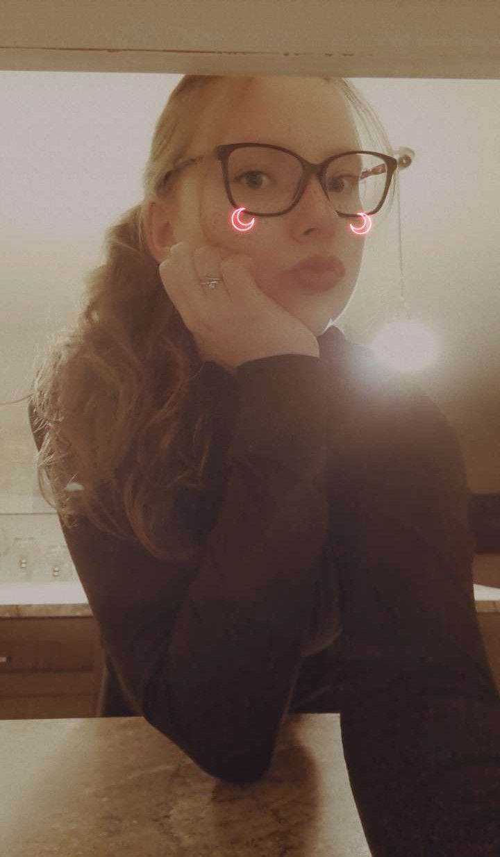 Élodie, 18