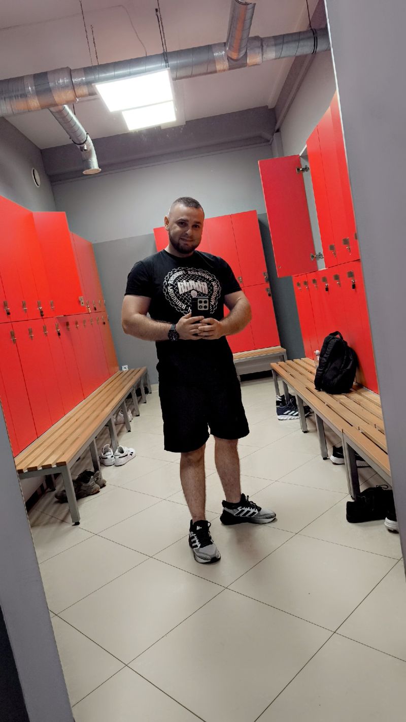 Marcin, 27