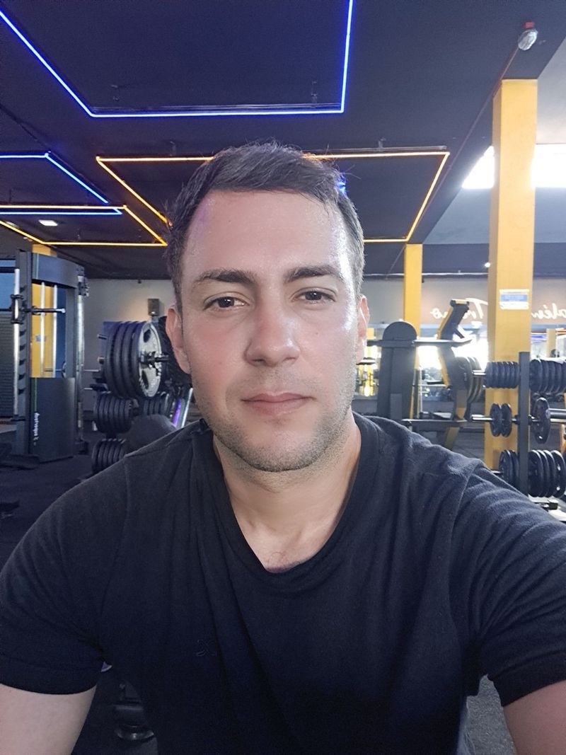 Fernando, 36