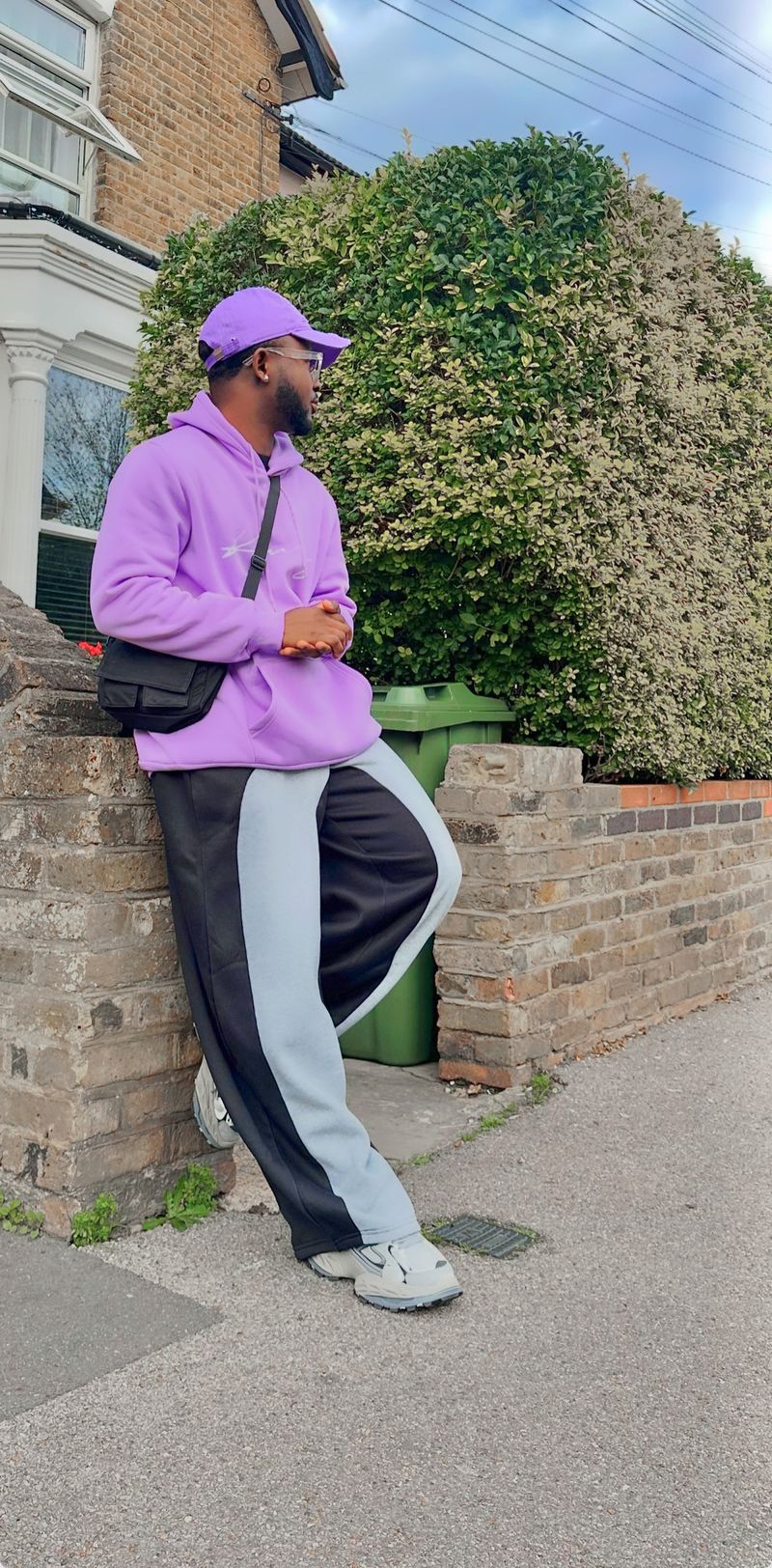Alex, 28