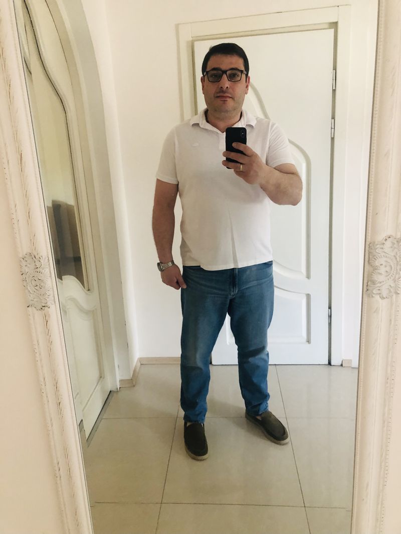 Aleks, 39