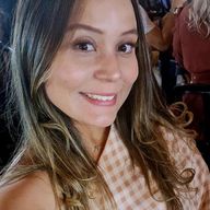 Eliane, 27