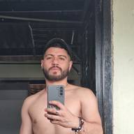 Aron, 33