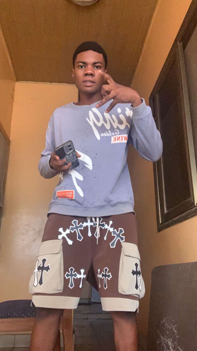 Eben, 18