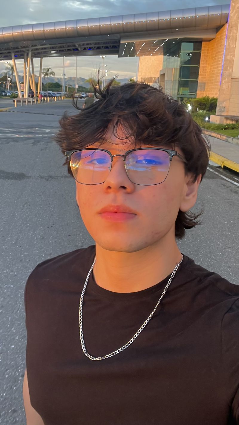 Joe, 19
