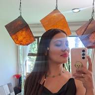 Vania, 30