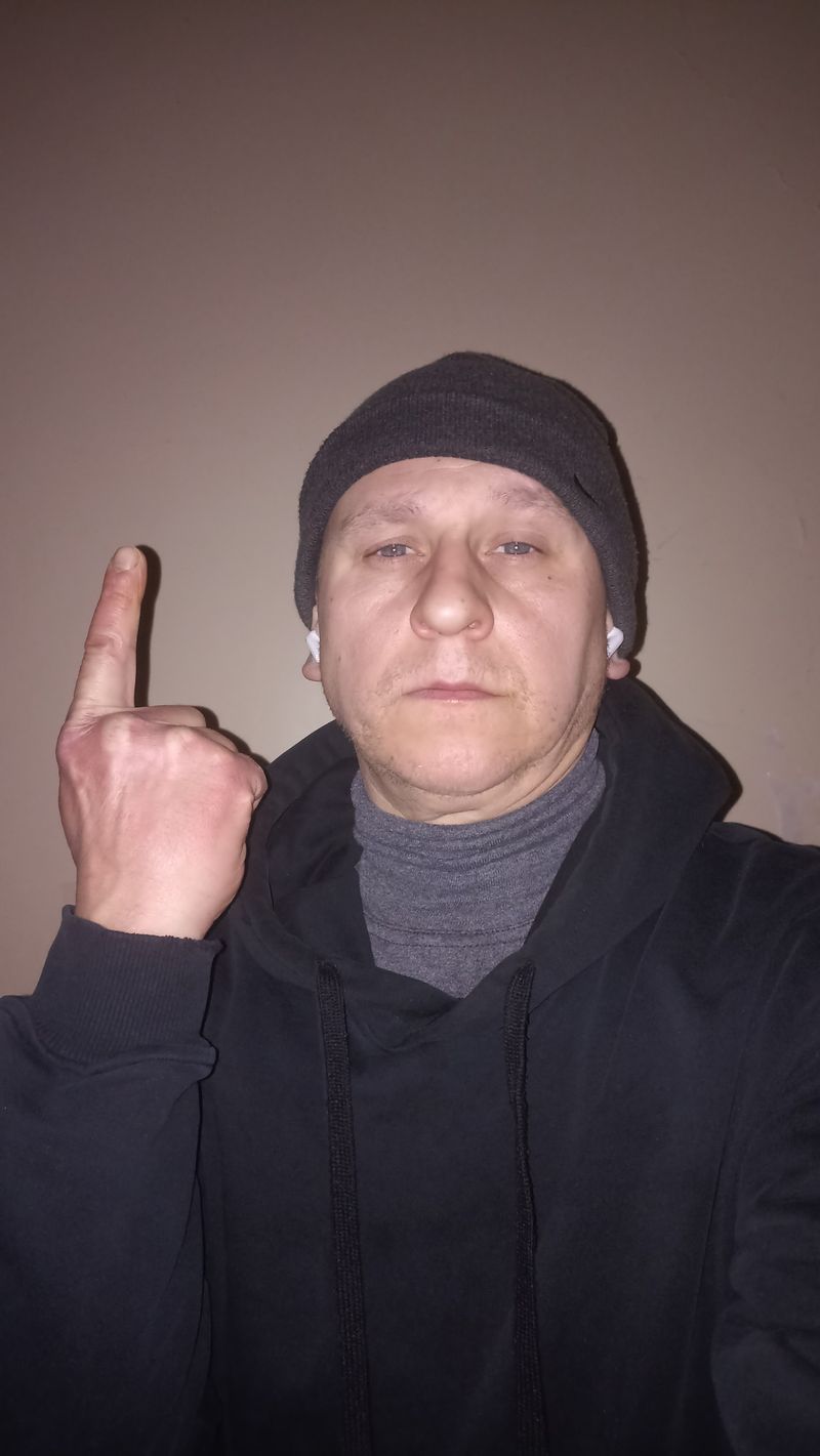 Douglas M, 44