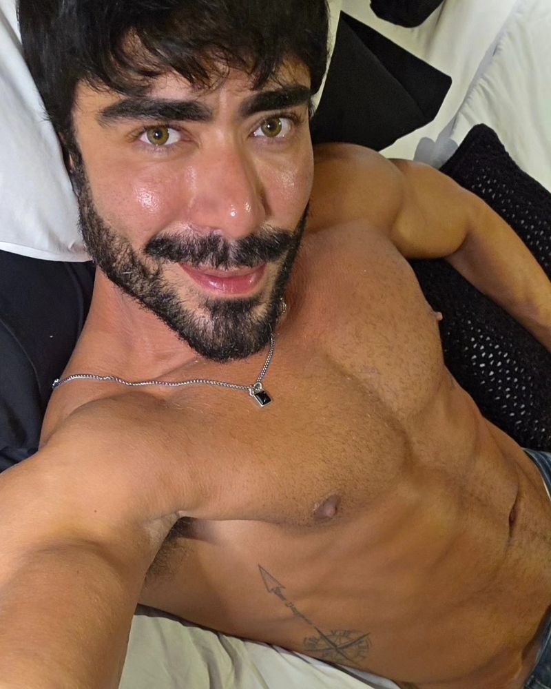 Felipe, 41