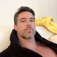 Miguel Hernández, 40