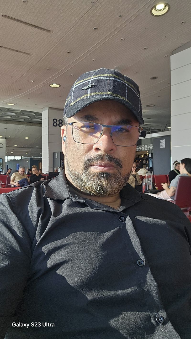 Robert, 42