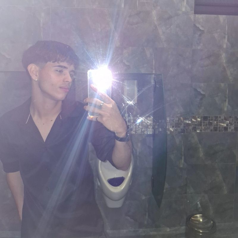 Dennis, 19