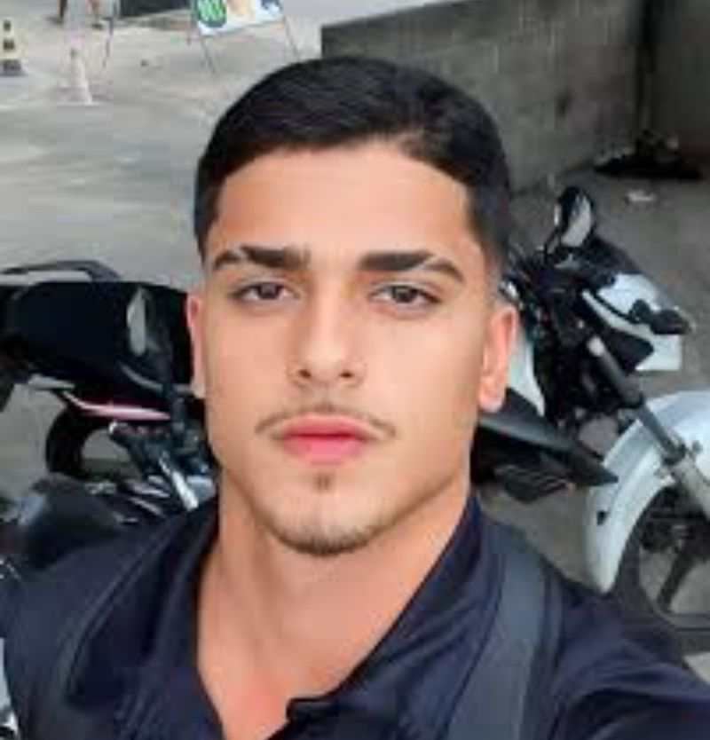 Wilfrido, 22