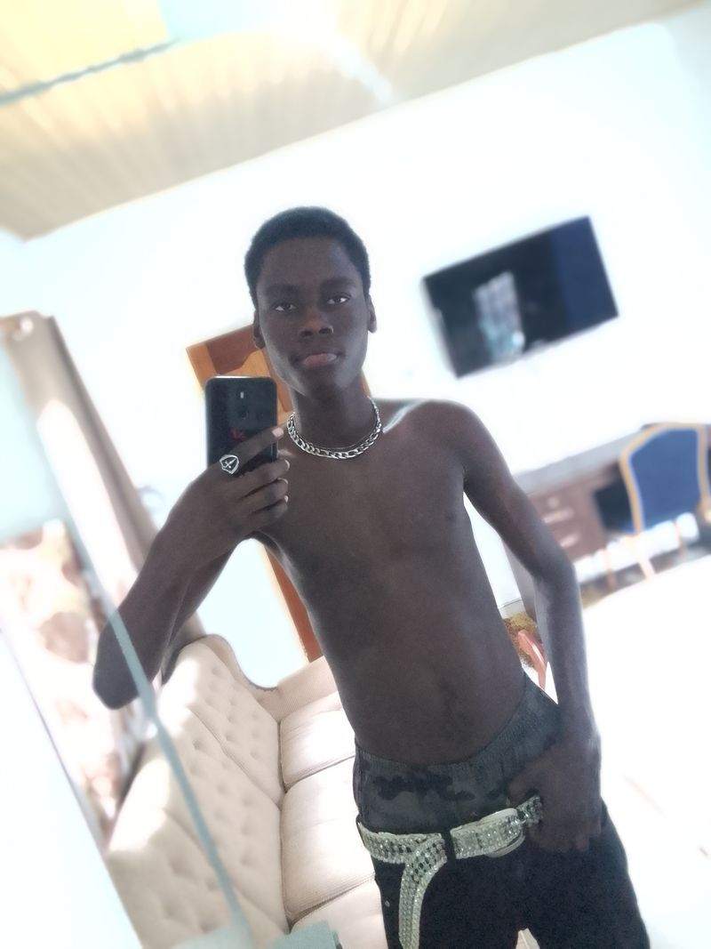 Jayson, 25
