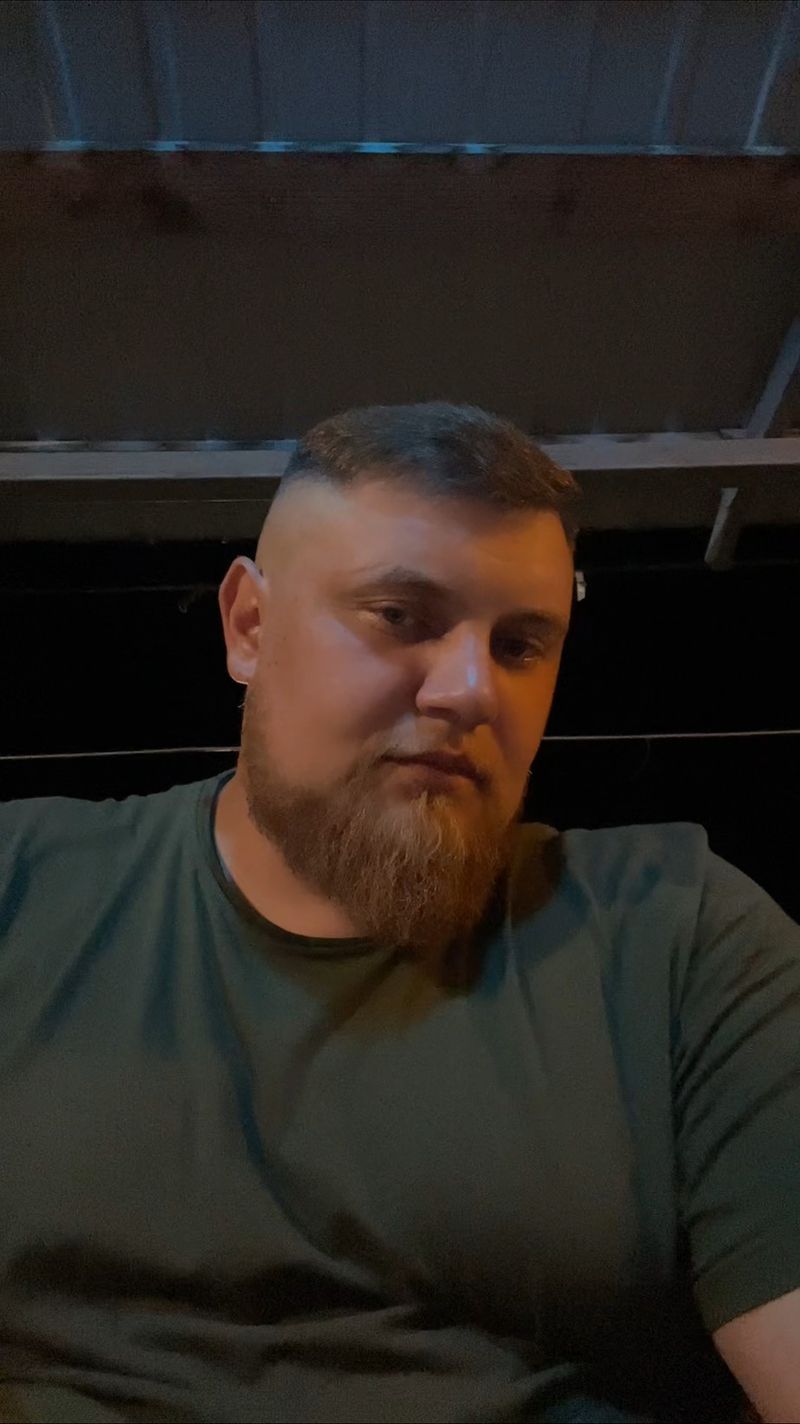 Діма, 27