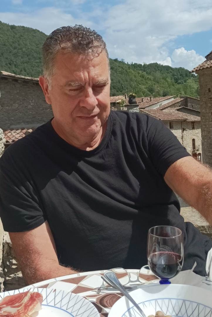 José, 60
