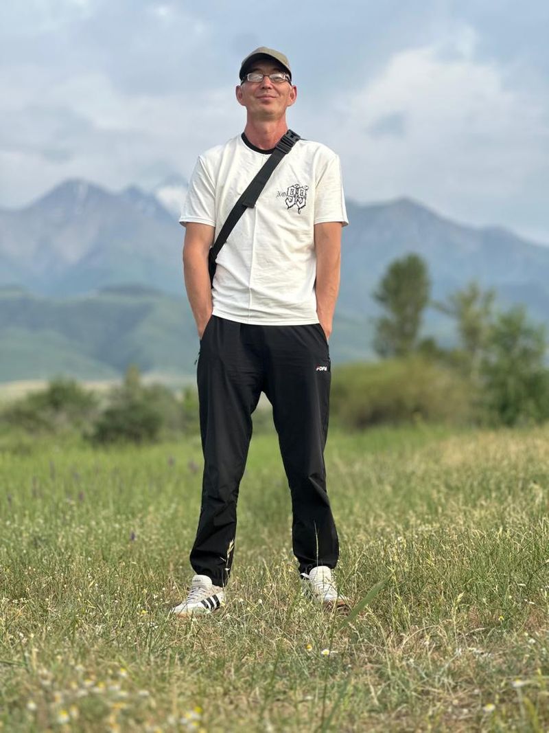 Рустам, 48