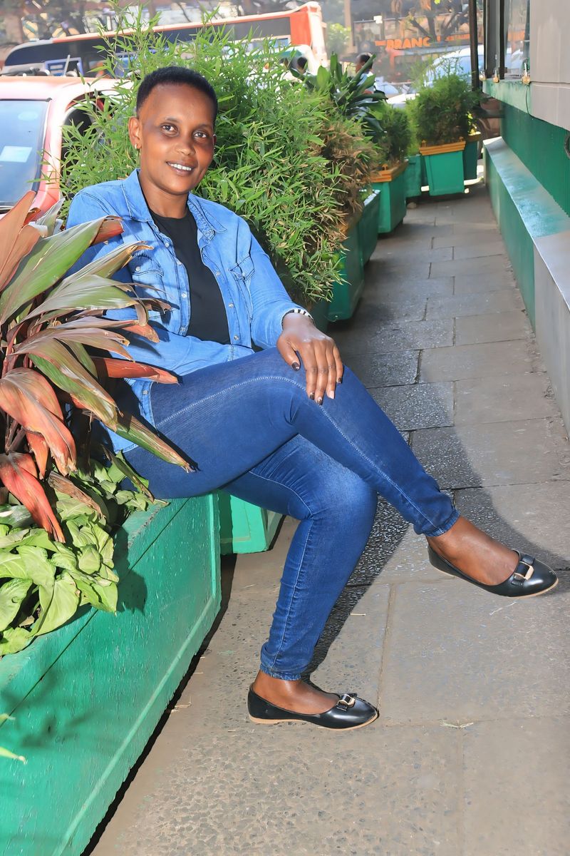 Elizabeth, 48