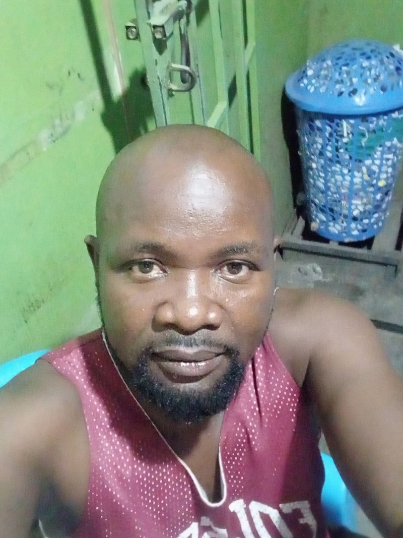 Gordon, 41