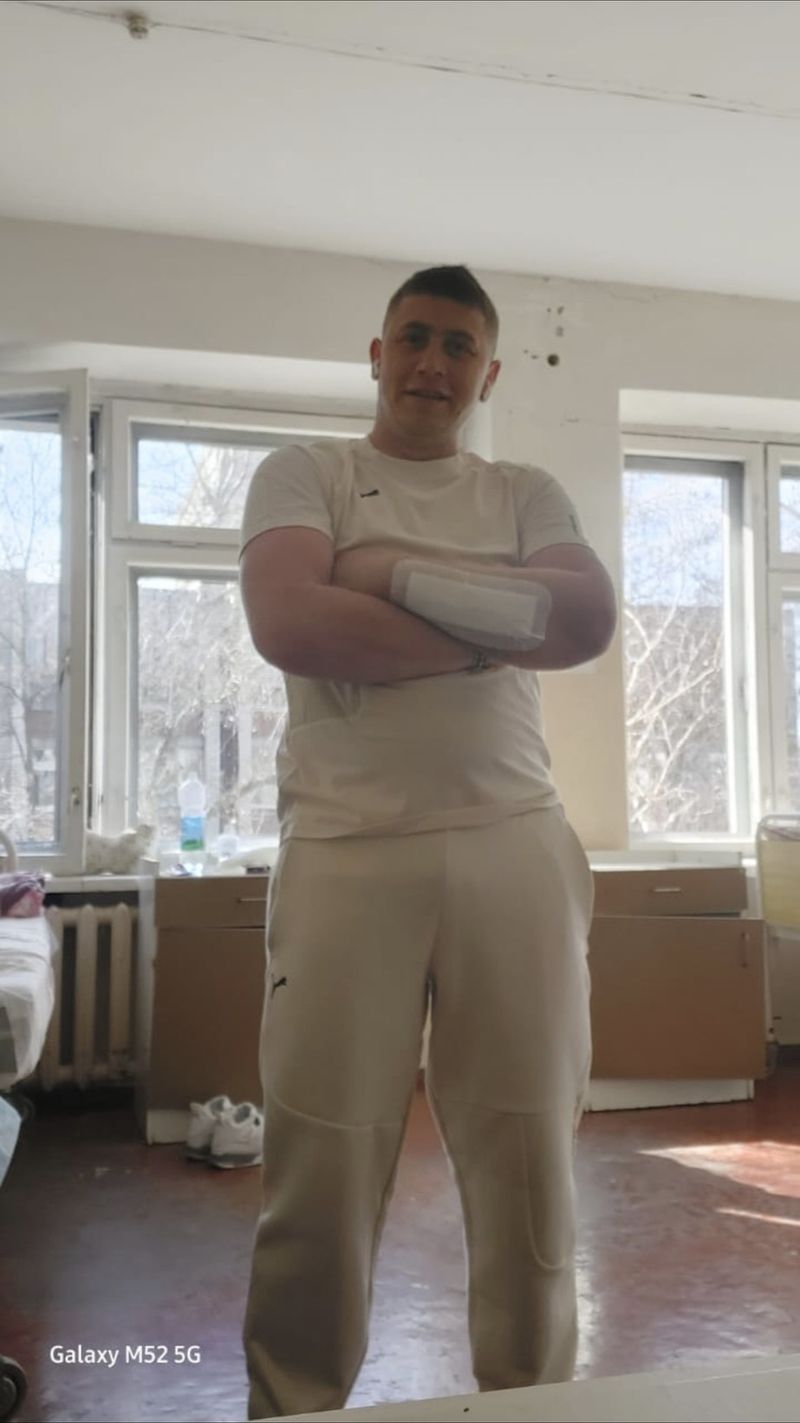 Роман, 29