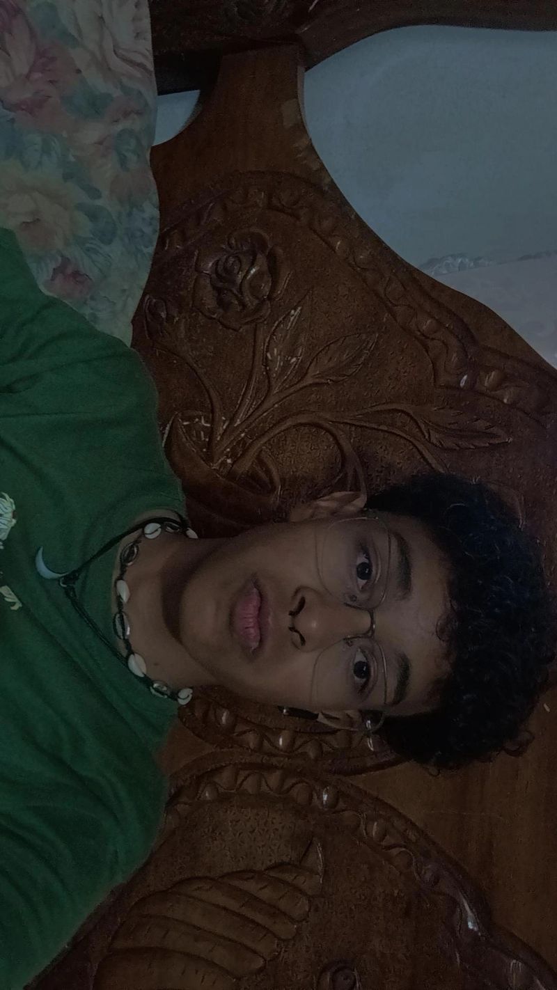 Alejo, 25
