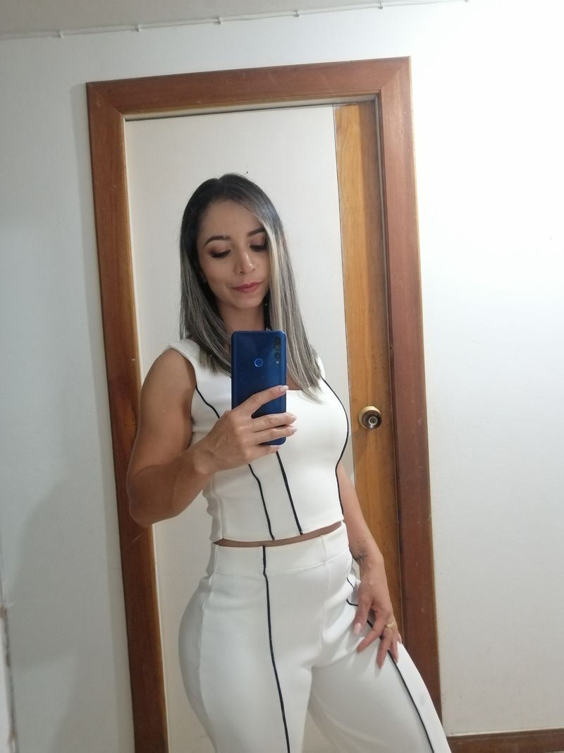Ange, 35