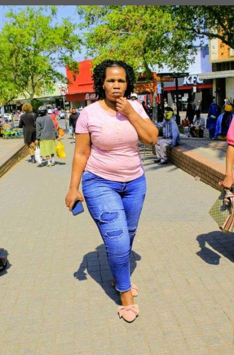 Thembi, 45