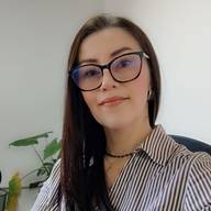 Gloria, 47