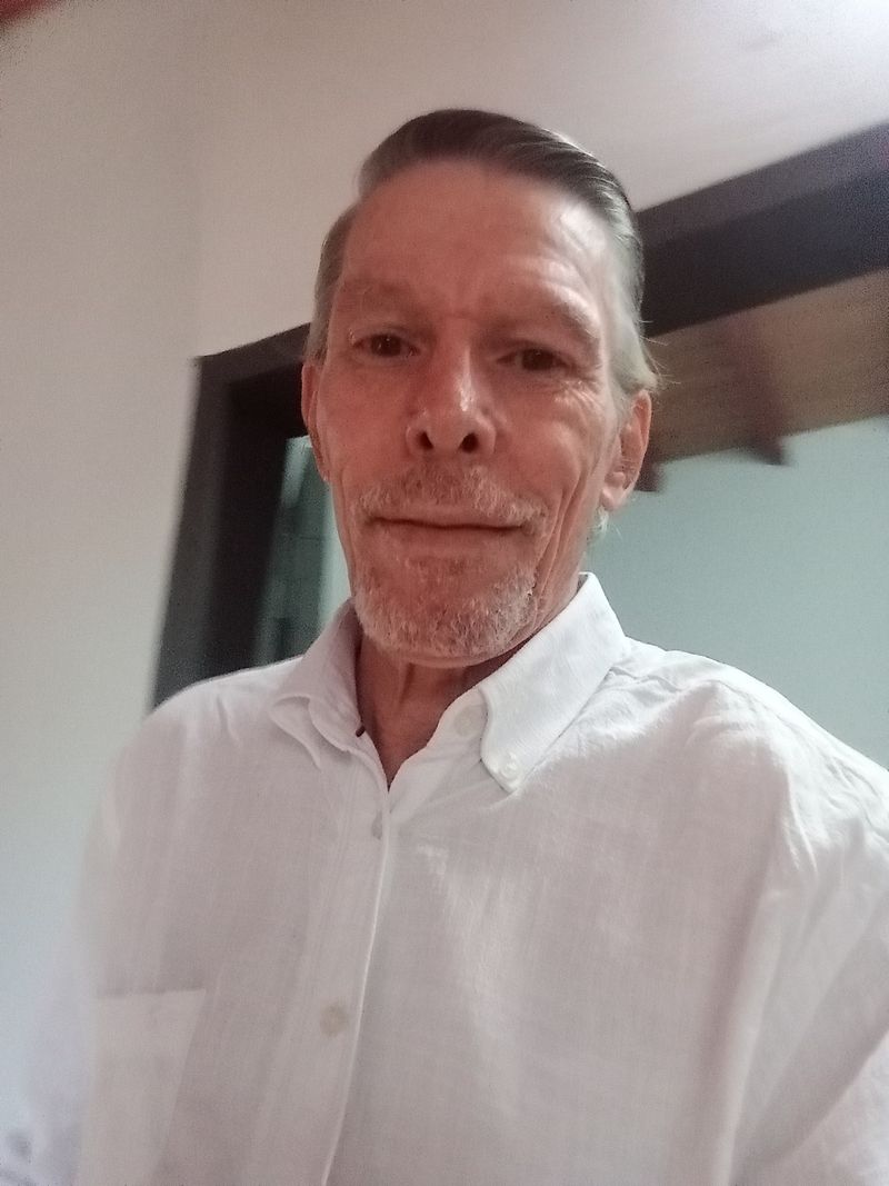 Hugo, 60