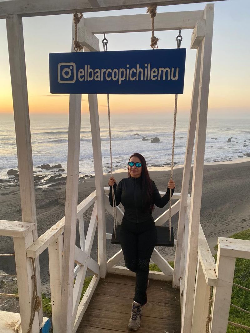 Cristina, 54