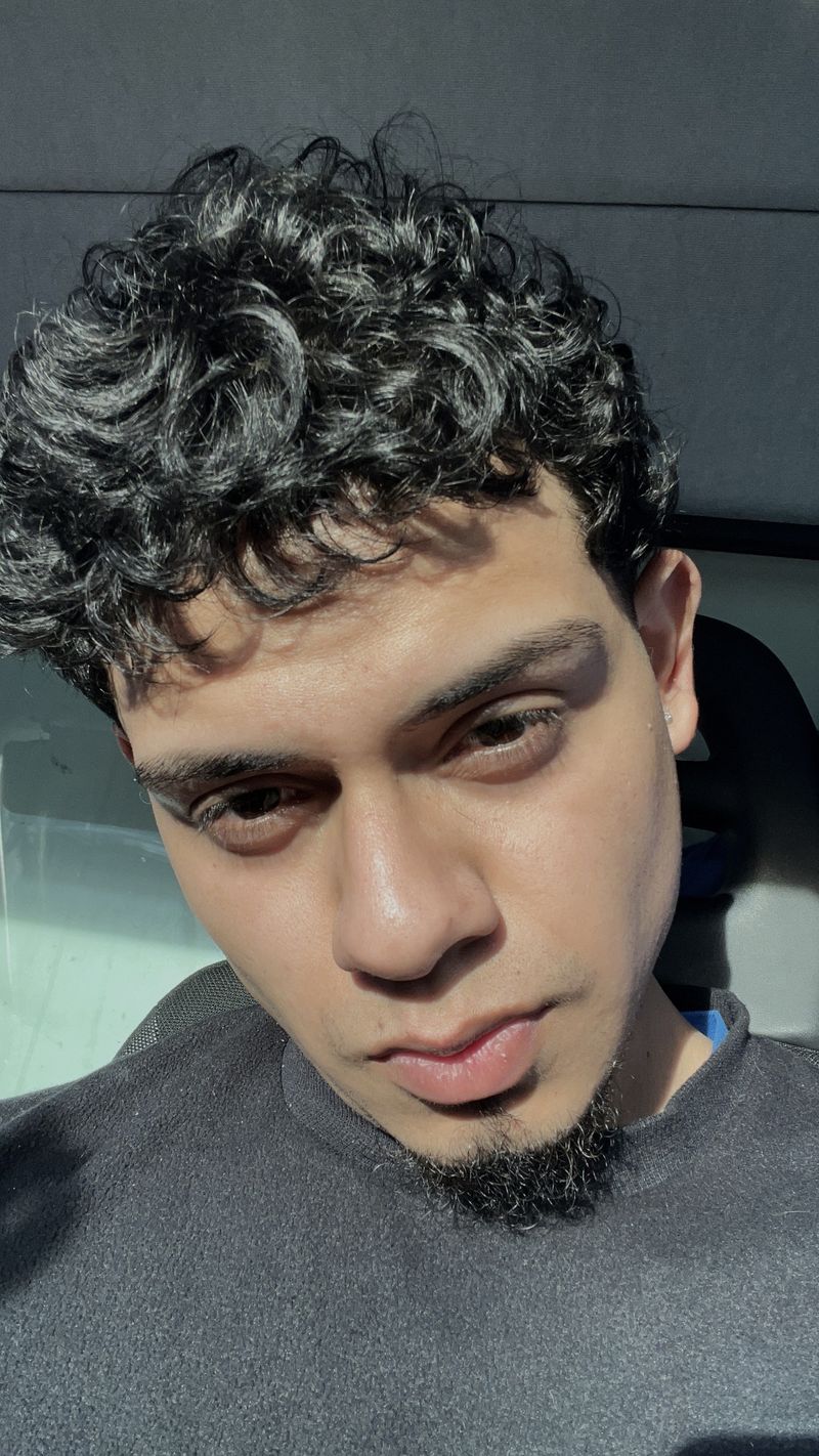 Stiphen, 21