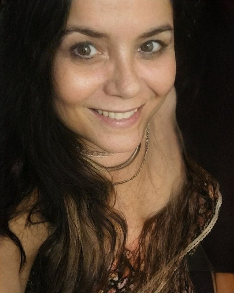 Cleo, 63