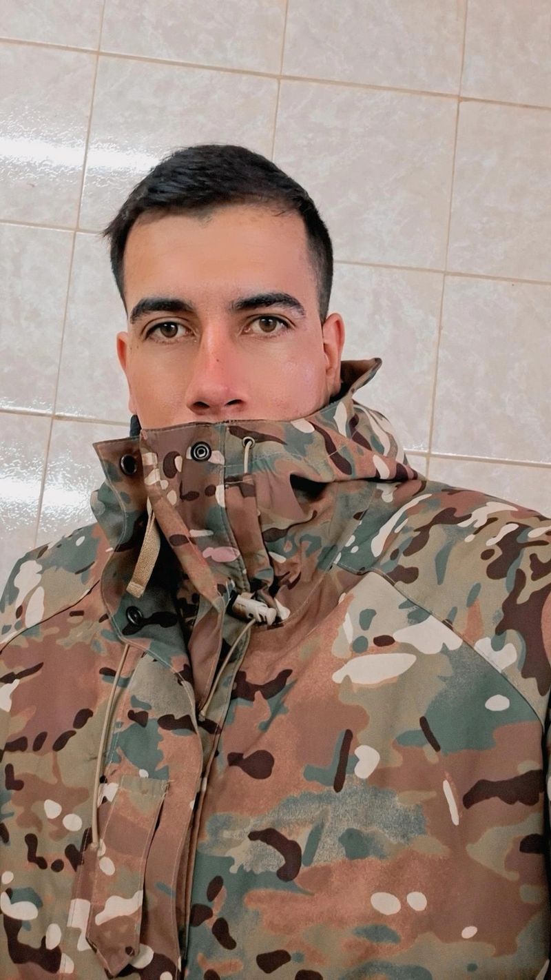 Pablo, 27