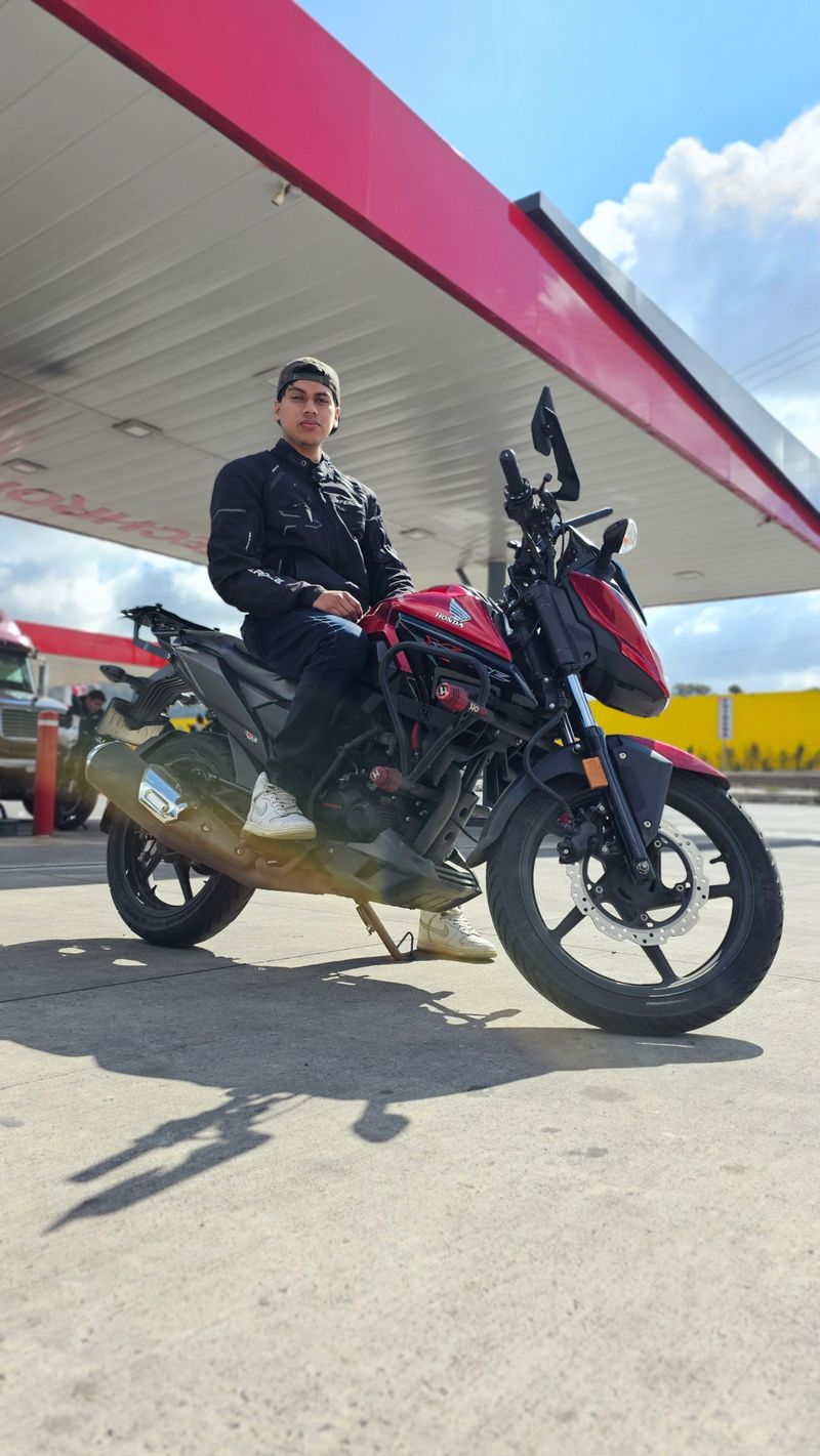 Byron Galindo, 29