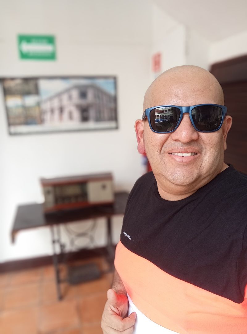 Luis Enrique Mendez, 47