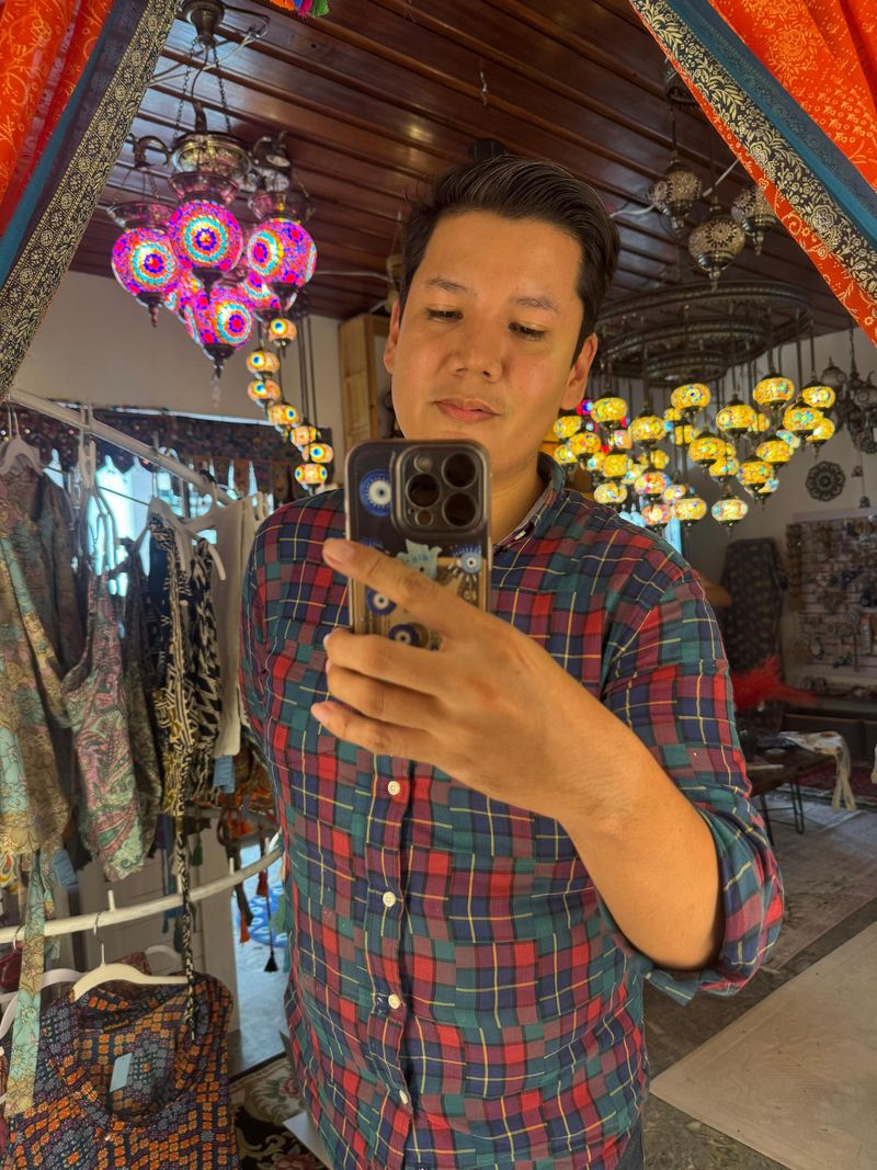 Alejo, 37