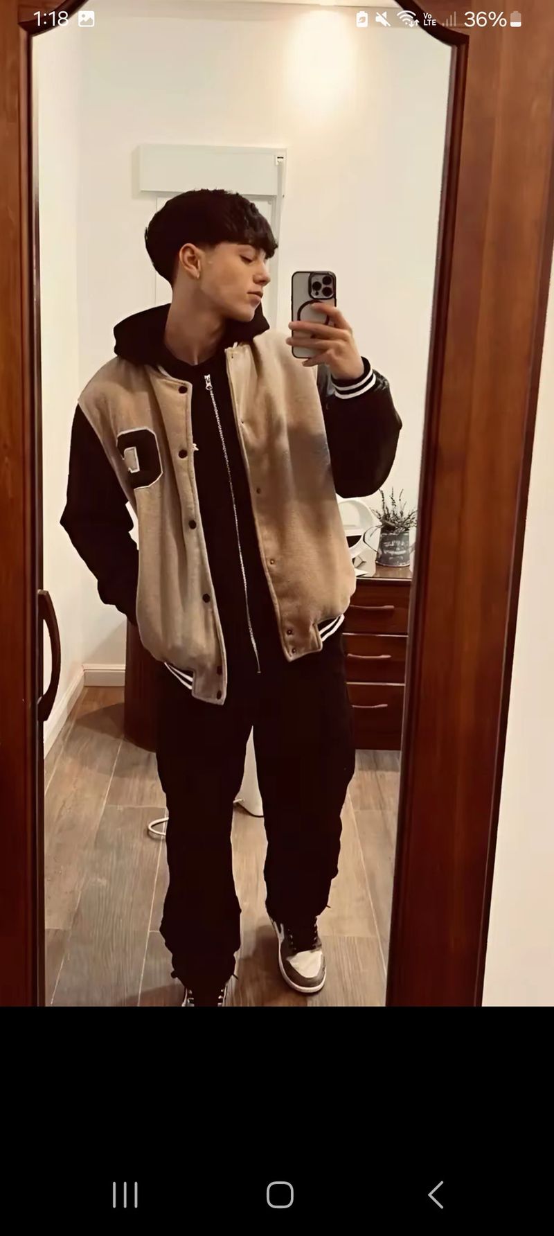 Sebas, 22