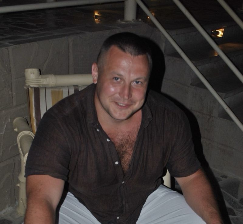 Олександр, 43